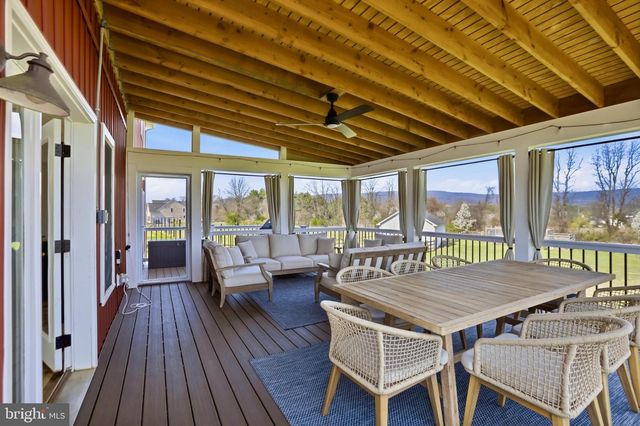 15615 WHISPERING KNOLL CT, Hillsboro, VA 20132