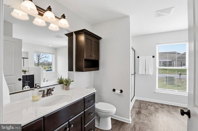 15615 WHISPERING KNOLL CT, Hillsboro, VA 20132