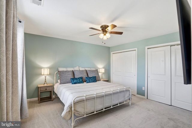 15615 WHISPERING KNOLL CT, Hillsboro, VA 20132