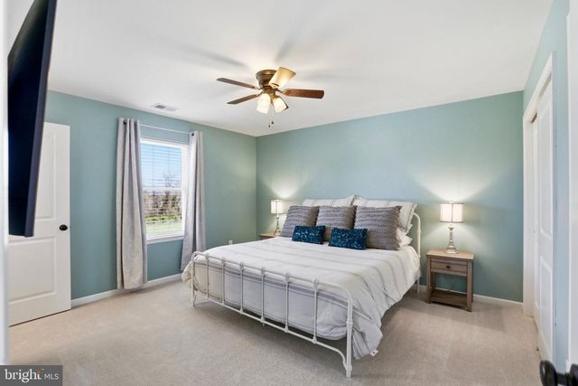 15615 WHISPERING KNOLL CT, Hillsboro, VA 20132