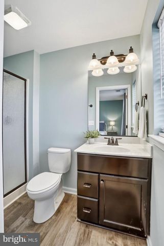 15615 WHISPERING KNOLL CT, Hillsboro, VA 20132