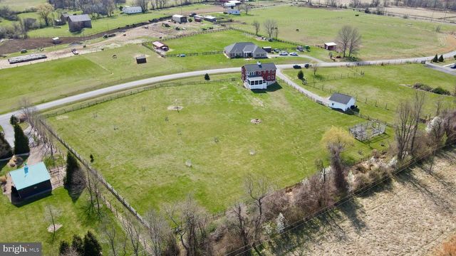 15615 WHISPERING KNOLL CT, Hillsboro, VA 20132