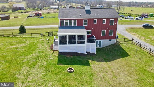 15615 WHISPERING KNOLL CT, Hillsboro, VA 20132