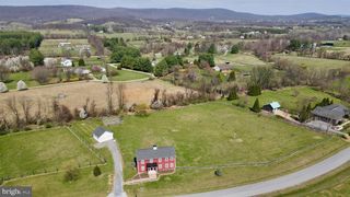 15615 WHISPERING KNOLL CT, Hillsboro, VA 20132