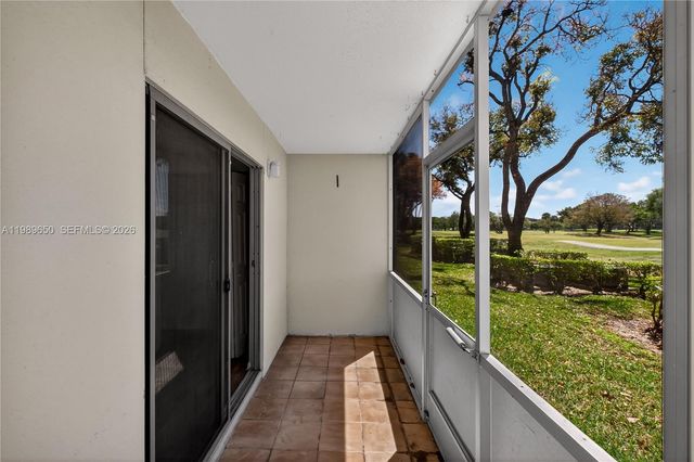 400 SW 134th Way 112F, Pembroke Pines, FL 33027