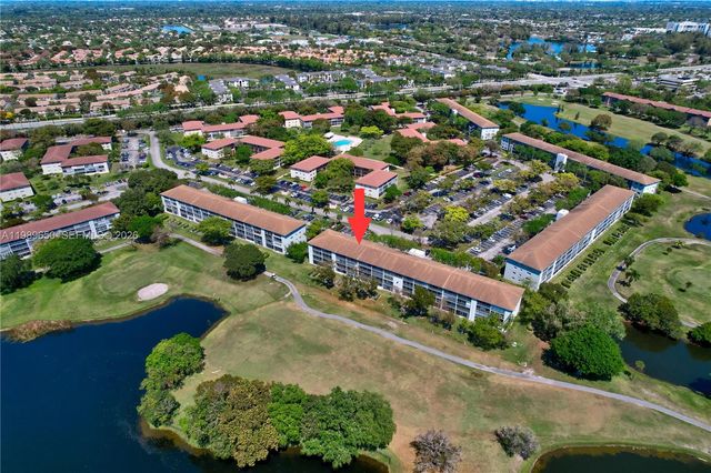 400 SW 134th Way 112F, Pembroke Pines, FL 33027