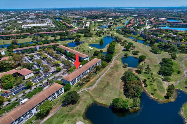 400 SW 134th Way 112F, Pembroke Pines, FL 33027