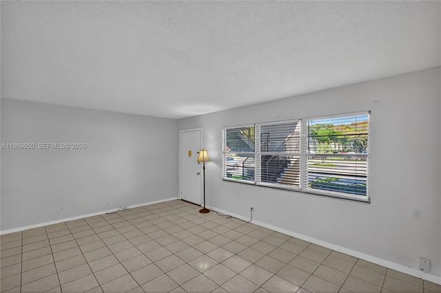 400 SW 134th Way 112F, Pembroke Pines, FL 33027