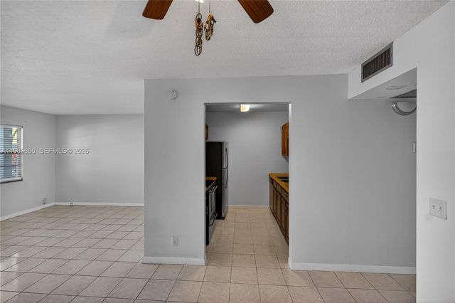 400 SW 134th Way 112F, Pembroke Pines, FL 33027