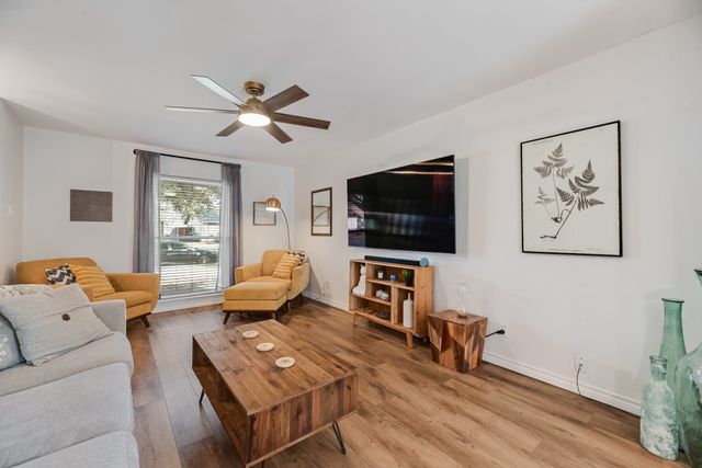 1422 Deepwood Drive, Garland, TX 75040