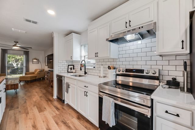 1422 Deepwood Drive, Garland, TX 75040