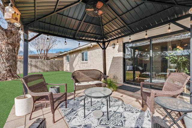 1422 Deepwood Drive, Garland, TX 75040