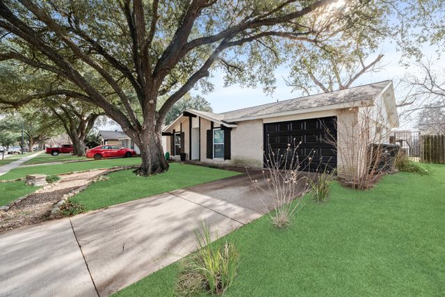 1422 Deepwood Drive, Garland, TX 75040