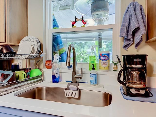 8517 CEDAR COVE COURT, Orlando, FL 32819
