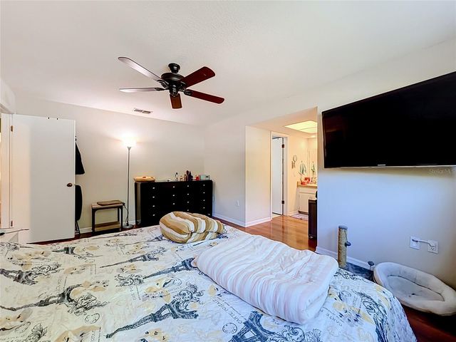 8517 CEDAR COVE COURT, Orlando, FL 32819