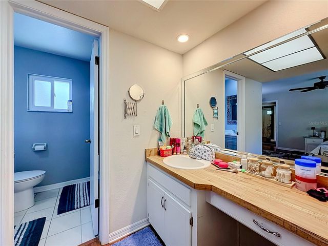 8517 CEDAR COVE COURT, Orlando, FL 32819