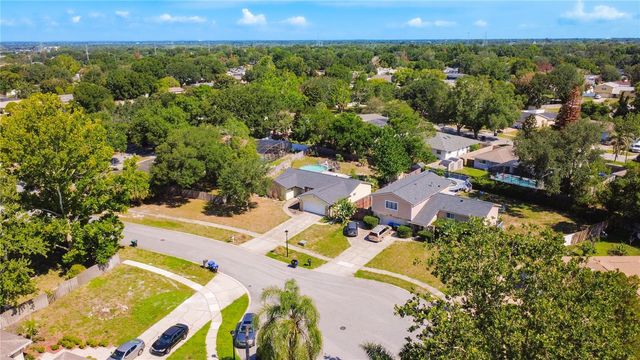 8517 CEDAR COVE COURT, Orlando, FL 32819