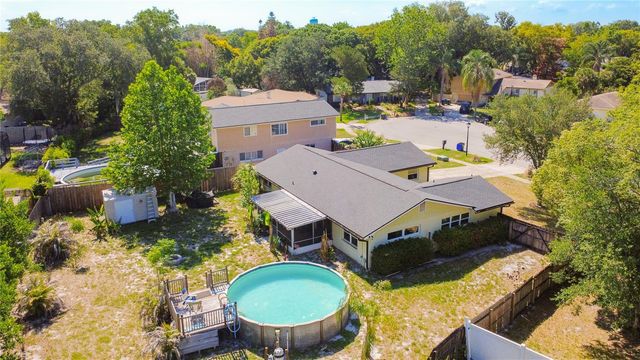8517 CEDAR COVE COURT, Orlando, FL 32819