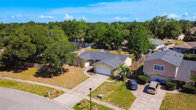 8517 CEDAR COVE COURT, Orlando, FL 32819