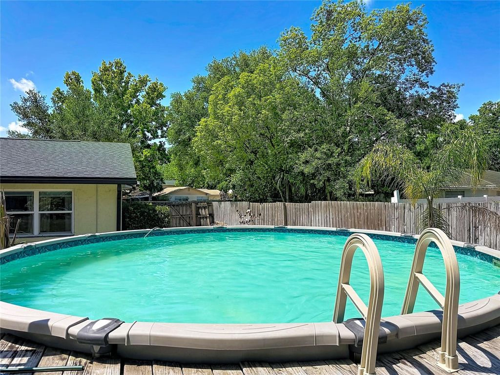 Image 53 of property listing at 8517 CEDAR COVE COURT, Orlando, FL 32819