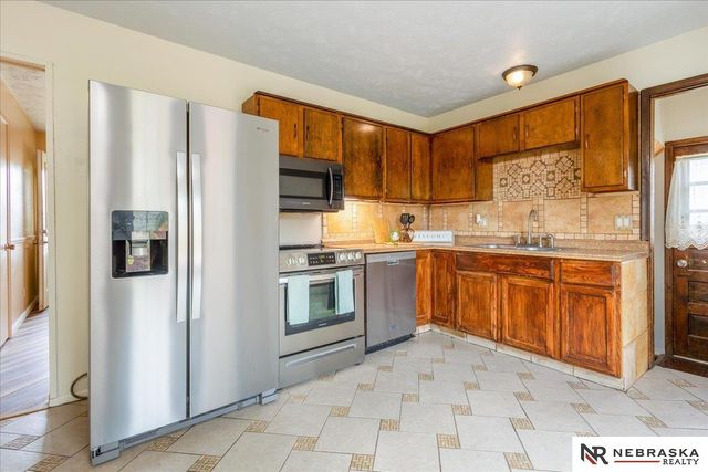 4905 N 93rd Street, Omaha, NE 68134