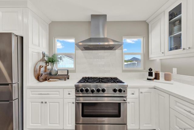 12325 Nacido Dr, San Diego, CA 92128