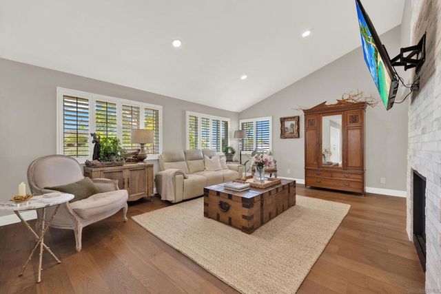 12325 Nacido Dr, San Diego, CA 92128