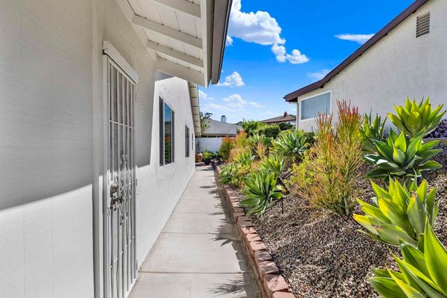 12325 Nacido Dr, San Diego, CA 92128