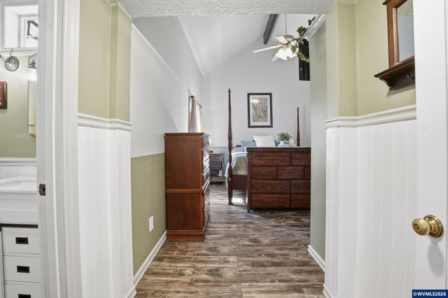 798 Young St, Woodburn, OR 97071