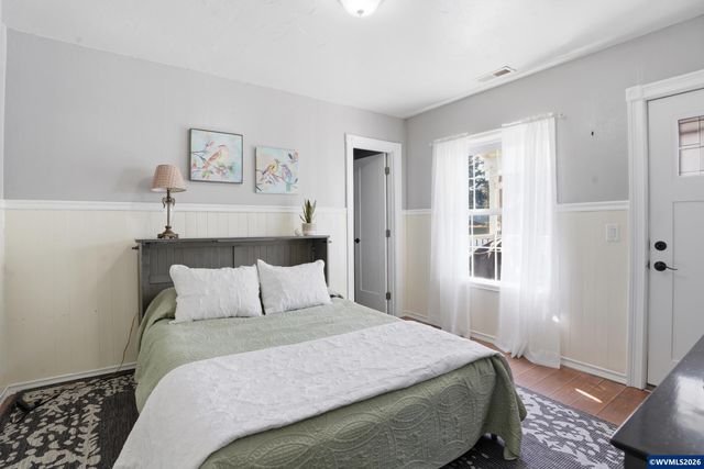 798 Young St, Woodburn, OR 97071