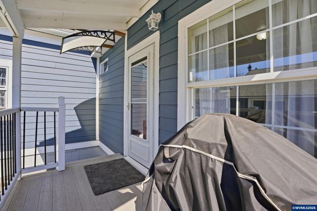 798 Young St, Woodburn, OR 97071