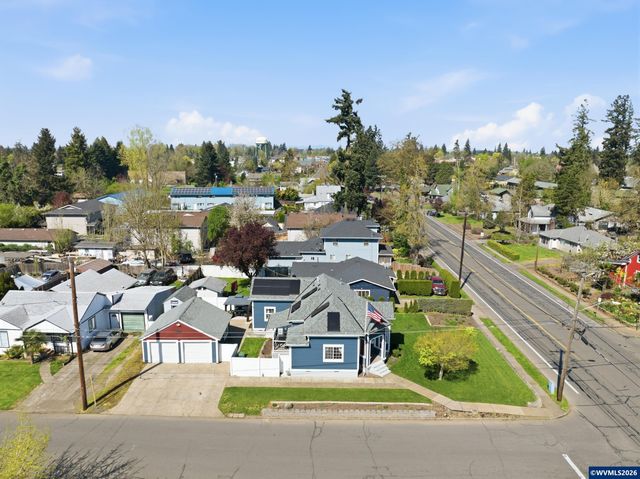 798 Young St, Woodburn, OR 97071