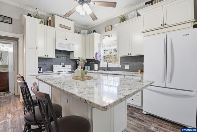 798 Young St, Woodburn, OR 97071