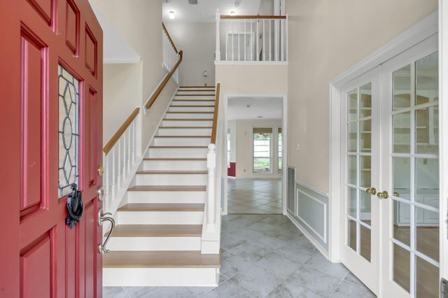 92 S Bonneymead Circle, The Woodlands, TX 77381