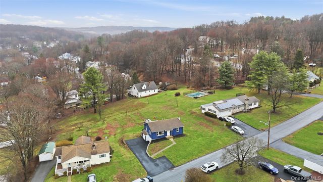 19 Reservoir Avenue, Unionville, NY 10988