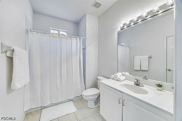 20021 Sanibel View CIR 101, Fort Myers, FL 33908