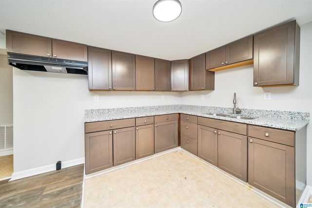 862 HILLVIEW DRIVE, Bessemer, AL 35023