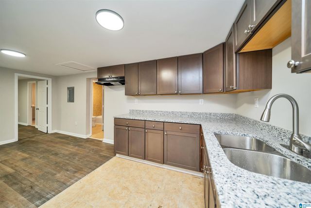 862 HILLVIEW DRIVE, Bessemer, AL 35023