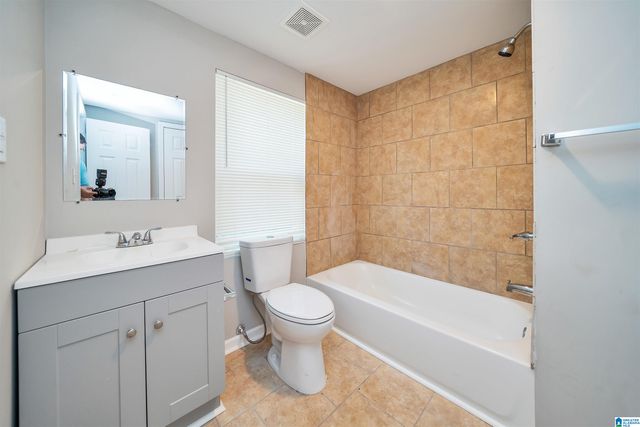 862 HILLVIEW DRIVE, Bessemer, AL 35023