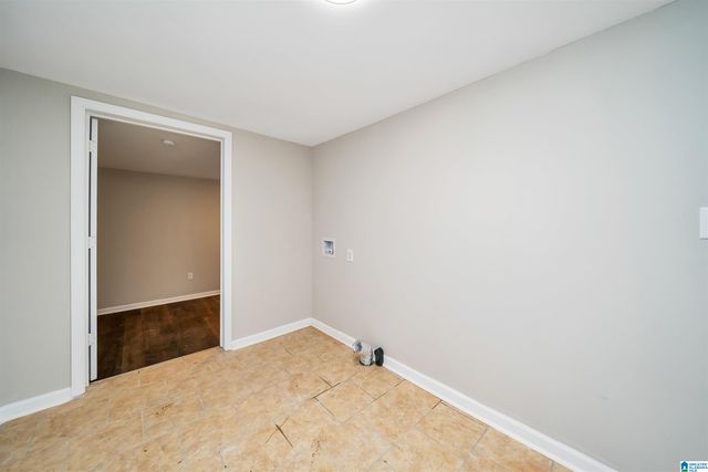 862 HILLVIEW DRIVE, Bessemer, AL 35023