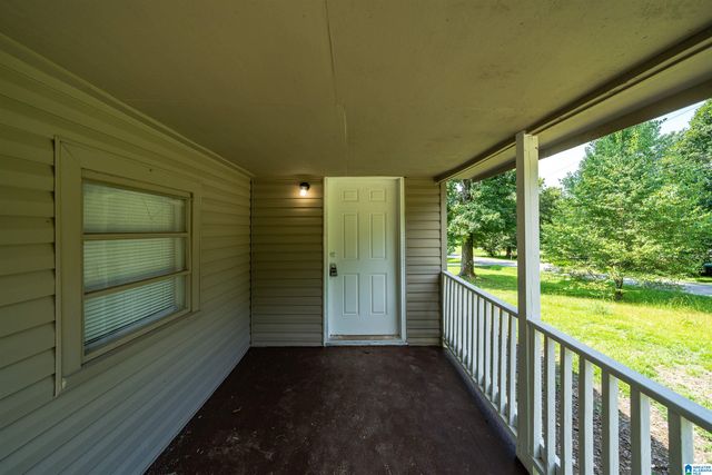 862 HILLVIEW DRIVE, Bessemer, AL 35023