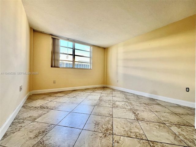 1833 S Ocean Dr 1109, Hallandale Beach, FL 33009