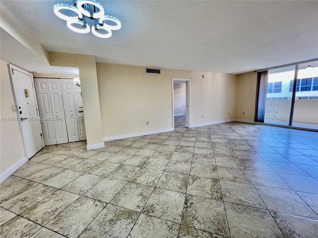 1833 S Ocean Dr 1109, Hallandale Beach, FL 33009