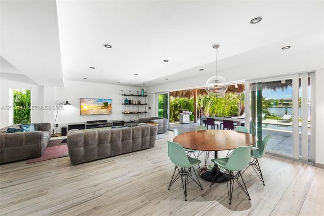 741 86th St, Miami Beach, FL 33141