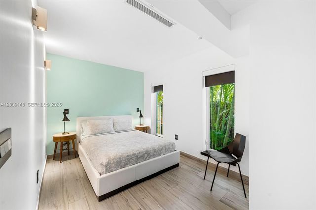 741 86th St, Miami Beach, FL 33141