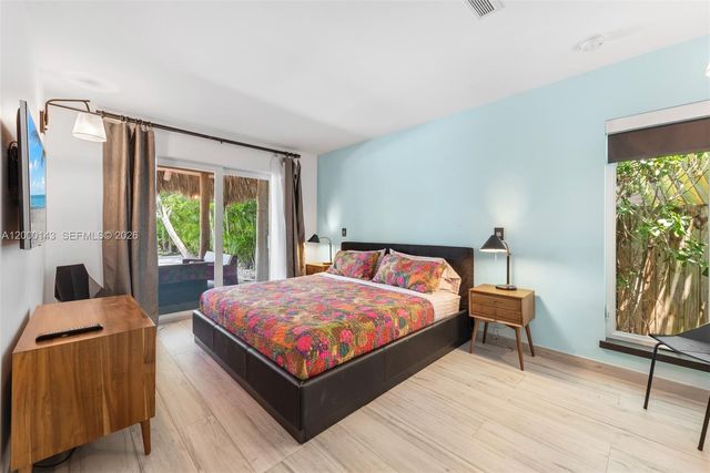 741 86th St, Miami Beach, FL 33141