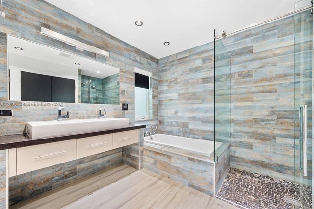 741 86th St, Miami Beach, FL 33141