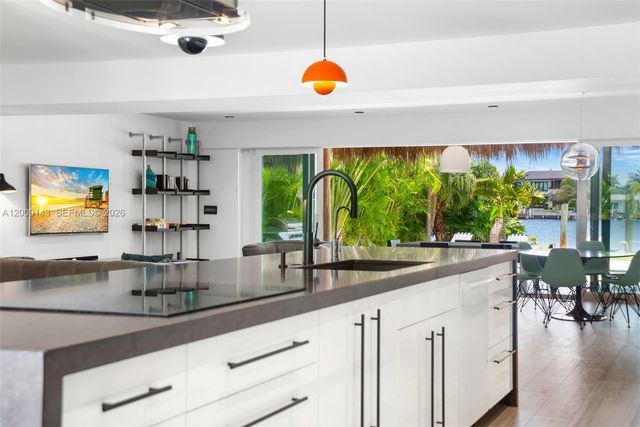 741 86th St, Miami Beach, FL 33141