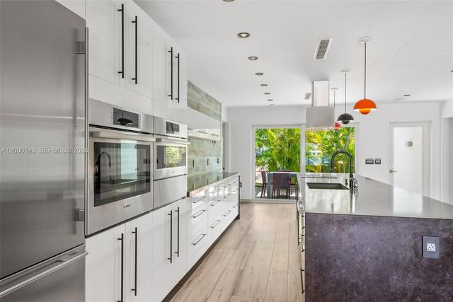 741 86th St, Miami Beach, FL 33141