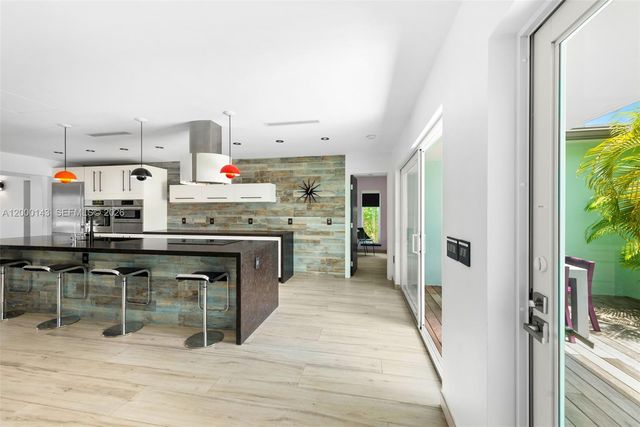 741 86th St, Miami Beach, FL 33141